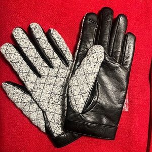 Black leather and gray wool fully lined gloves SZ Small NWT